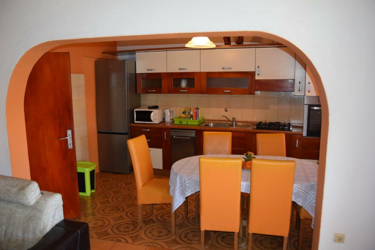 Apartman Linda 1 Baška Voda Exterior foto